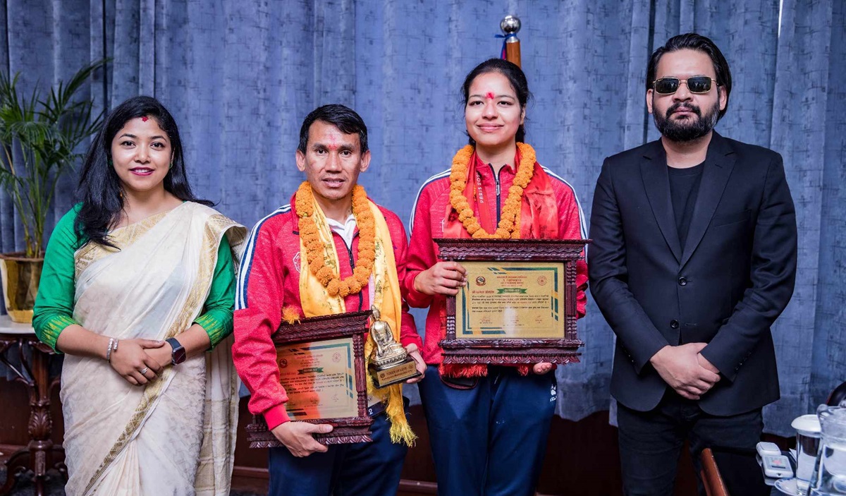 Update Image of On September 4, 2024, Mayor Balendra Shah and Deputy Mayor Sunita Dangol of Kathmandu Metropolitan City were honored with certificates and cash awards